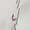 Ετικέττα επίδειξης κρεμαστρών χαρτονιού εγγράφου εκτύπωσης λογότυπων συνήθειας για το μαντίλι μεταξιού δεσμών