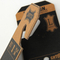 Τεμαχίστε τις ματ κρεμάστρες 1.5mm χαρτονιού λουριών κιθάρων της Kraft πυκνά
